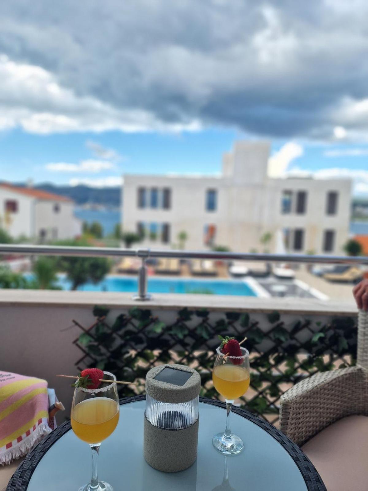 Apartments Silva With A View Of Sea Trogir Bagian luar foto
