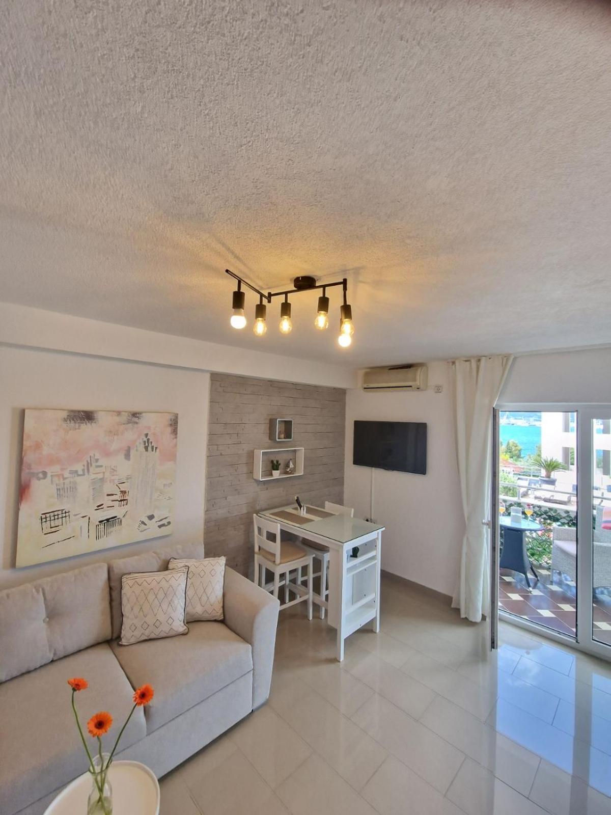 Apartments Silva With A View Of Sea Trogir Bagian luar foto