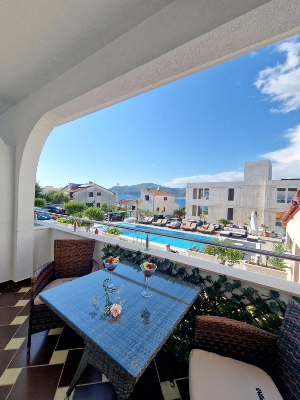 Apartments Silva With A View Of Sea Trogir Bagian luar foto