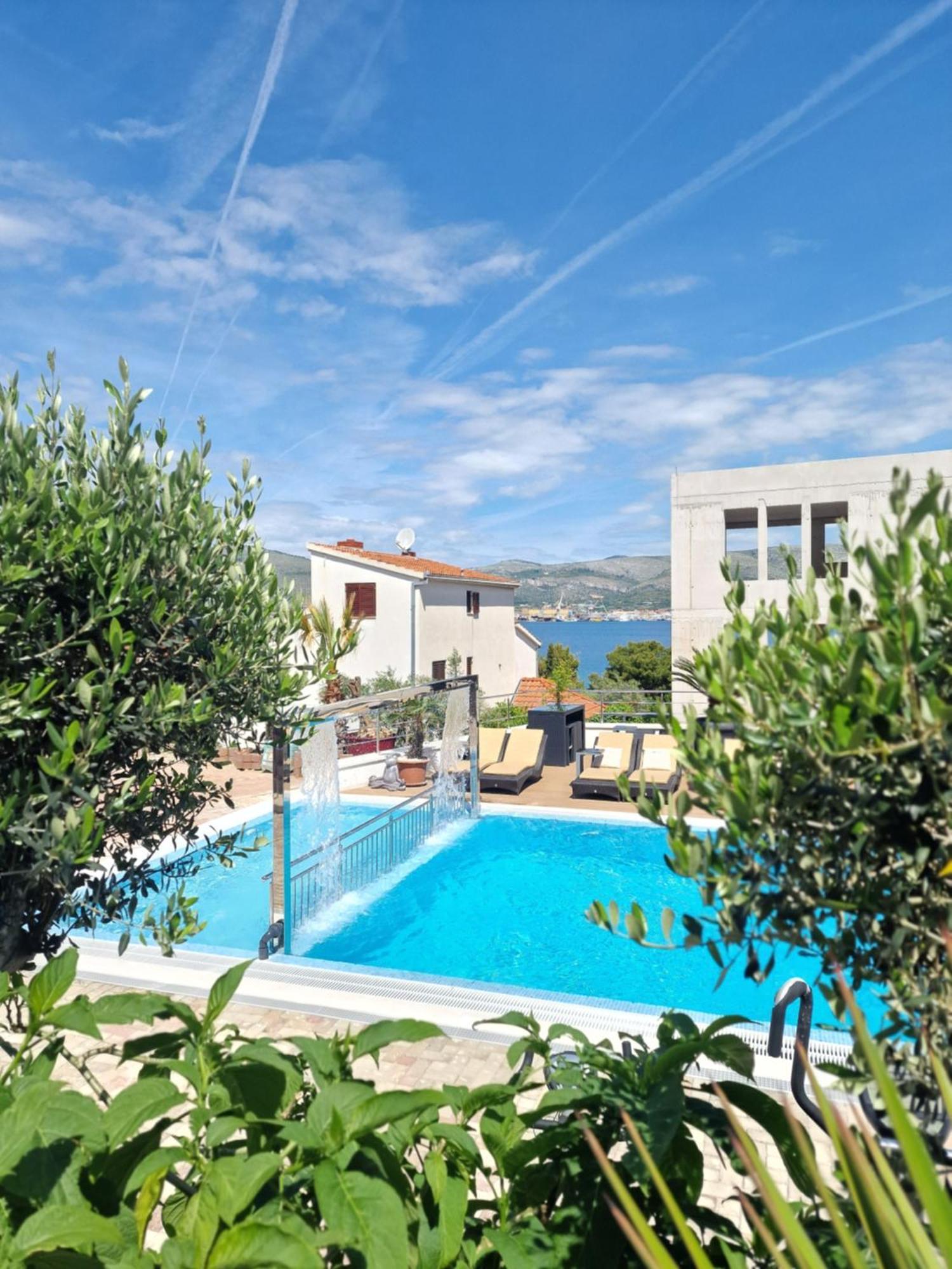 Apartments Silva With A View Of Sea Trogir Bagian luar foto