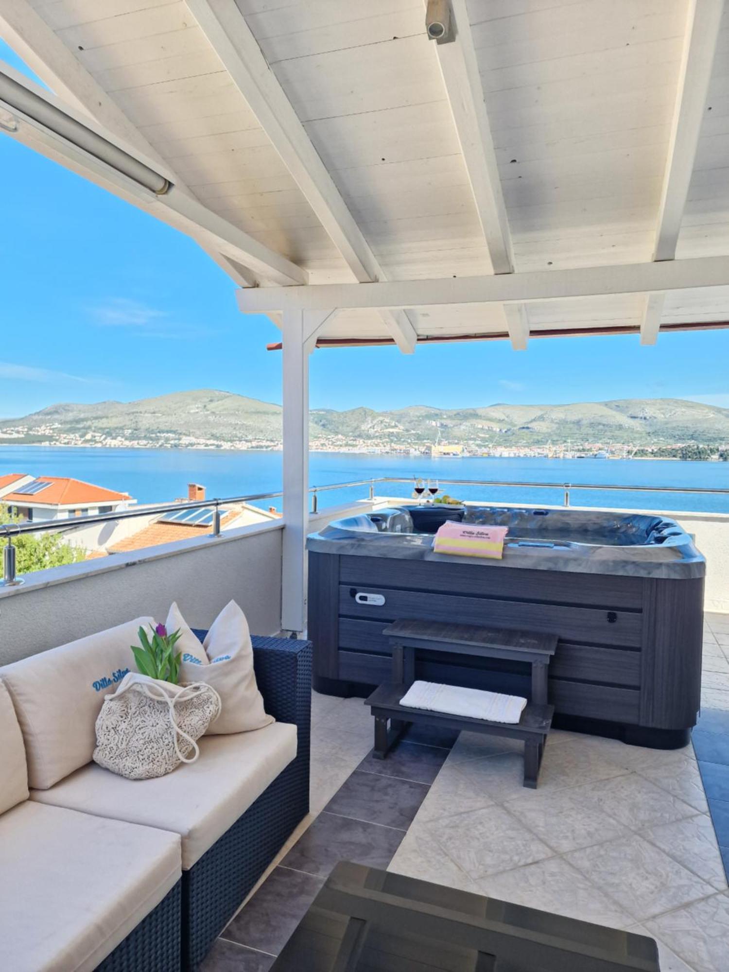 Apartments Silva With A View Of Sea Trogir Bagian luar foto