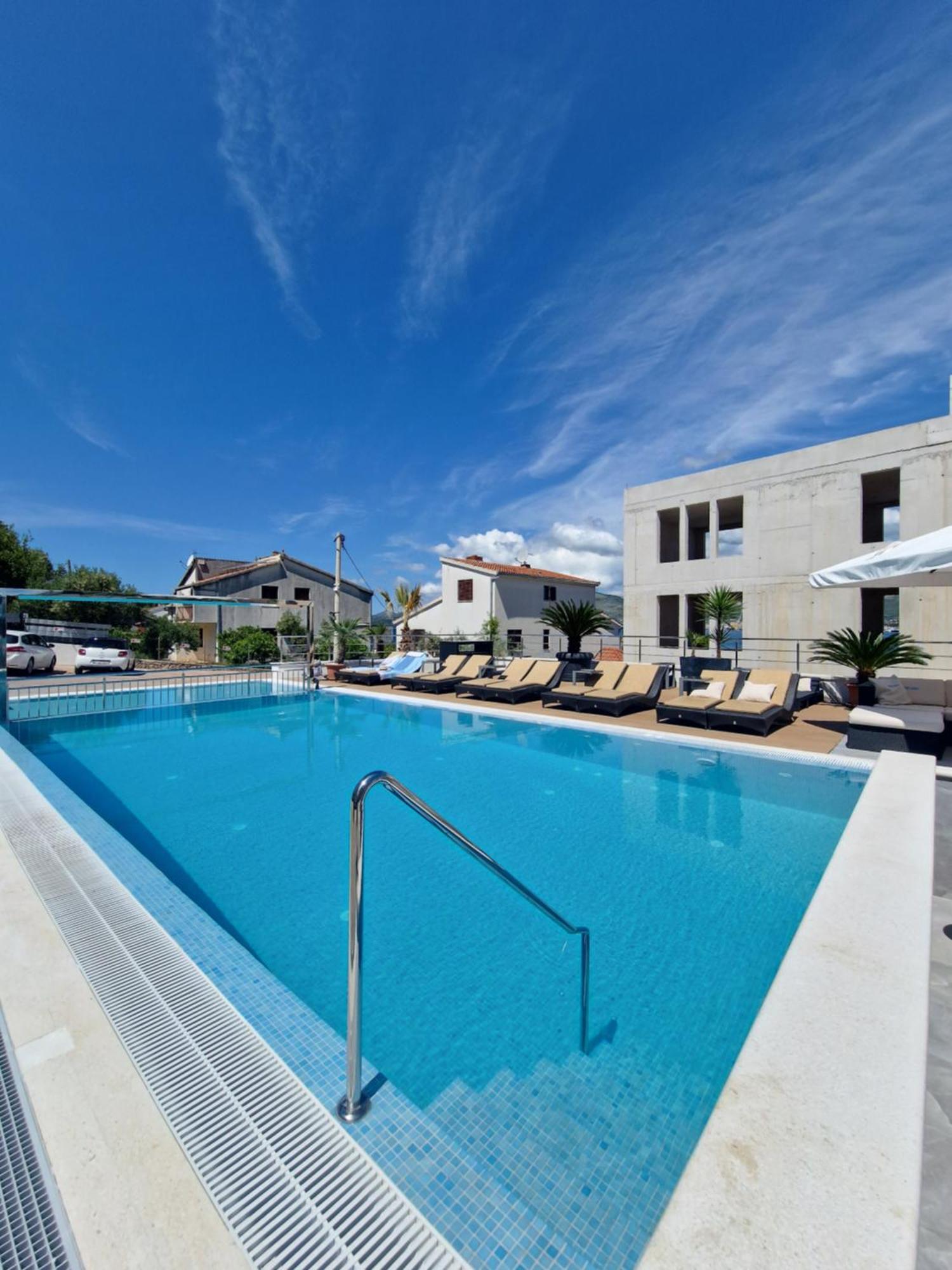 Apartments Silva With A View Of Sea Trogir Bagian luar foto