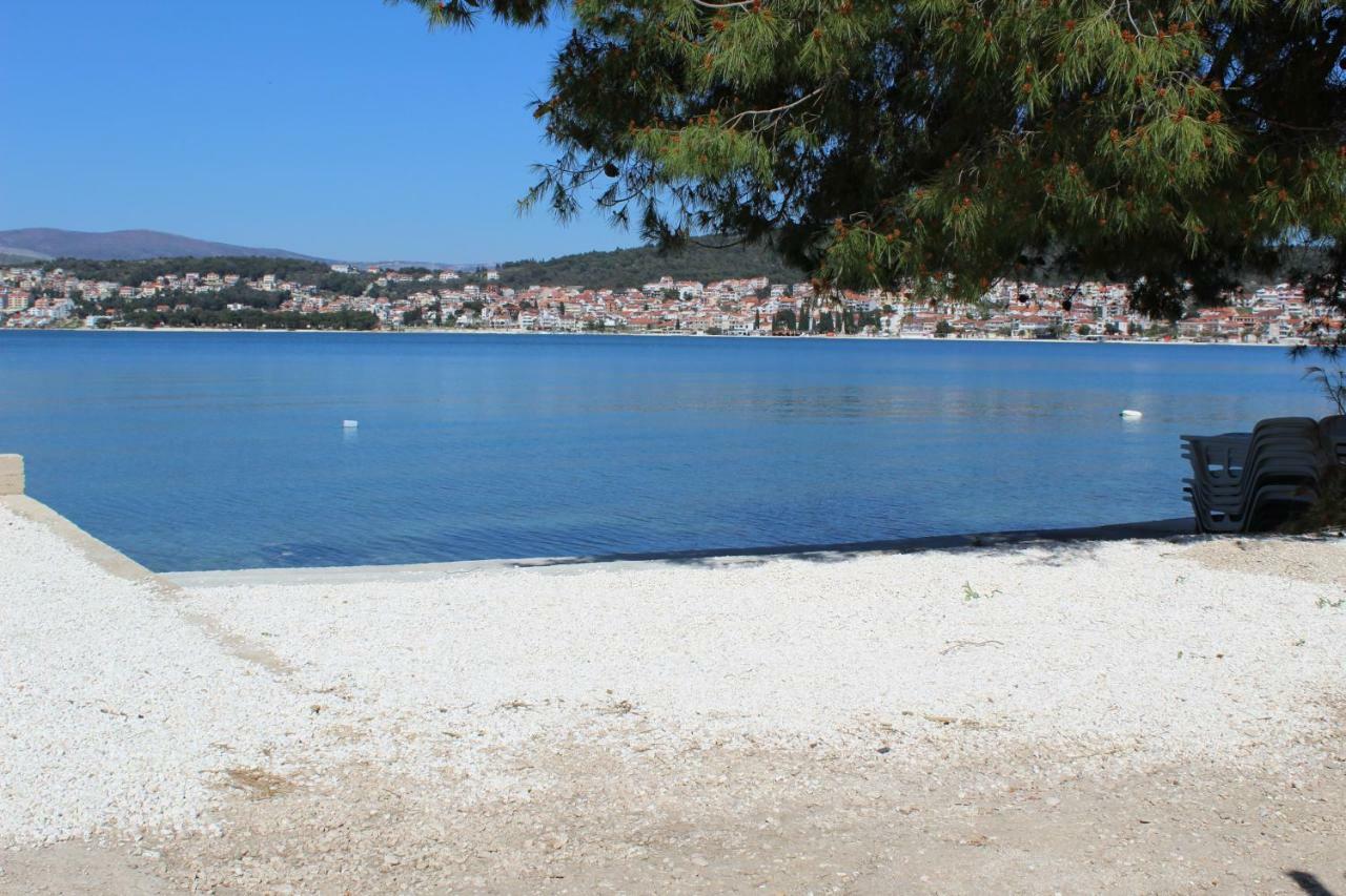 Apartments Silva With A View Of Sea Trogir Bagian luar foto